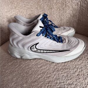 Size 10 - Nike Giannis Immortality 4 -basketball Shoes Low Top